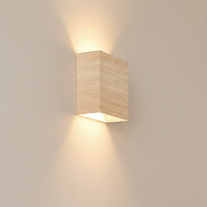 Applique murale carrée en bois naturel, style nordique, éclairage haut et bas, par goodlampe