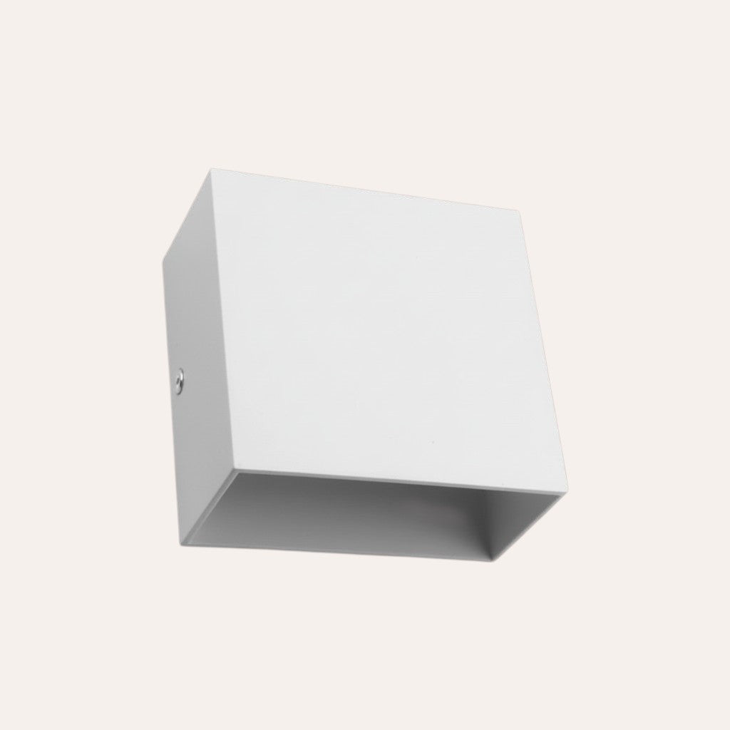 Applique murale LED blanche goodlampe en aluminium, design moderne cubique, éclairage haut et bas pour intérieur.