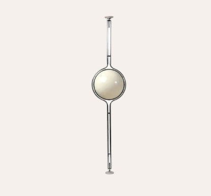 Lampadaire goodlampe au design Art Déco avec structure en métal chromé et diffuseur sphérique en acrylique blanc