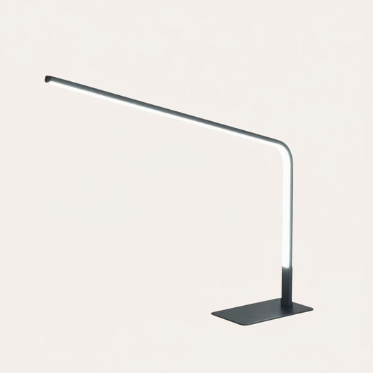 Lampe de bureau LED goodlampe moderne, design minimaliste, bras incurvé, éclairage blanc chaud dimmable, port USB intégré.